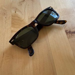 Ray-Ban Wayfarer Square - Tortoise Shell